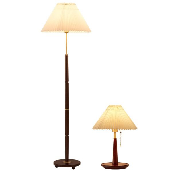 Pleated floor lamp